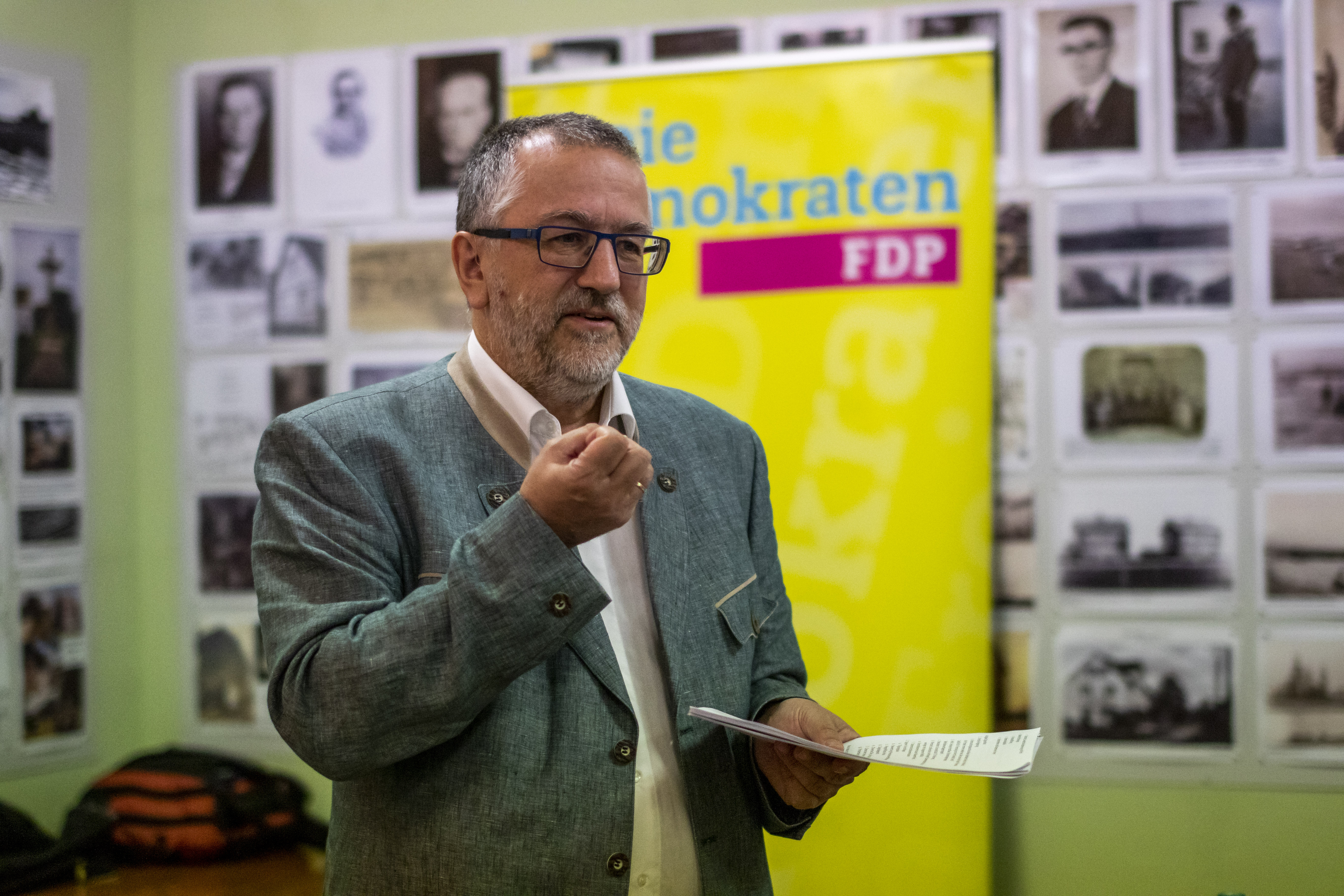 Dr. Helmut Kaltenhauser